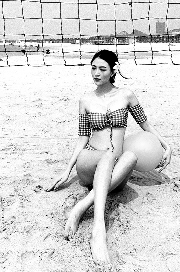 Bộ ảnh độc đáo của Vũ Thị Anh Thư, hot girl phim 'Về nhà đi con'