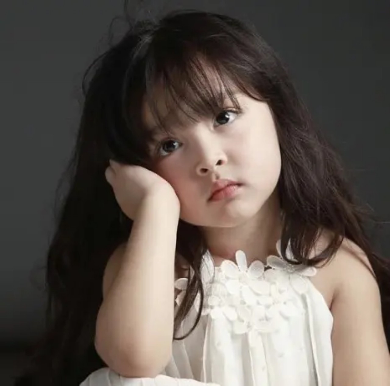 Cách đặt tên hay và ý nghĩa cho bé gái sinh tháng 5