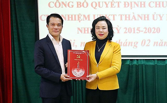 ha noi co tan chu nhiem uy ban kiem tra thanh uy