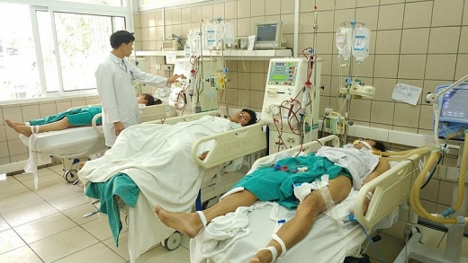 tu vong do uong ruou ban ngay gan bv bach mai