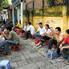 bo van hoa yeu cau cong nhan vien chuc tap the duc giua gio