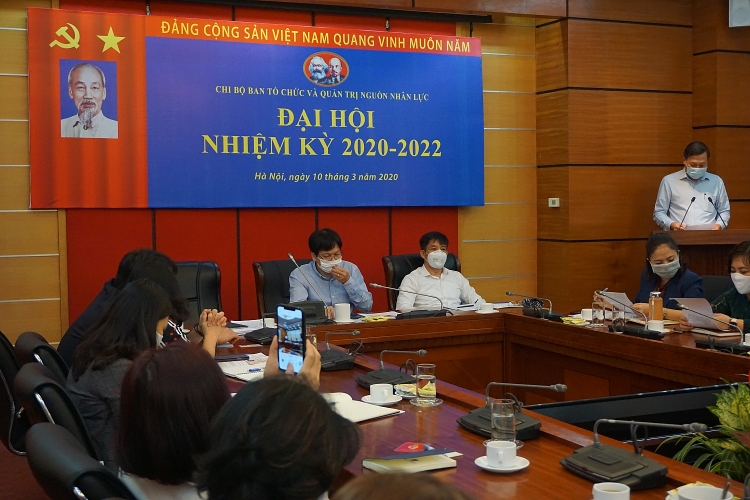phat huy tinh than doan ket sang tao xay dung chi bo vung manh