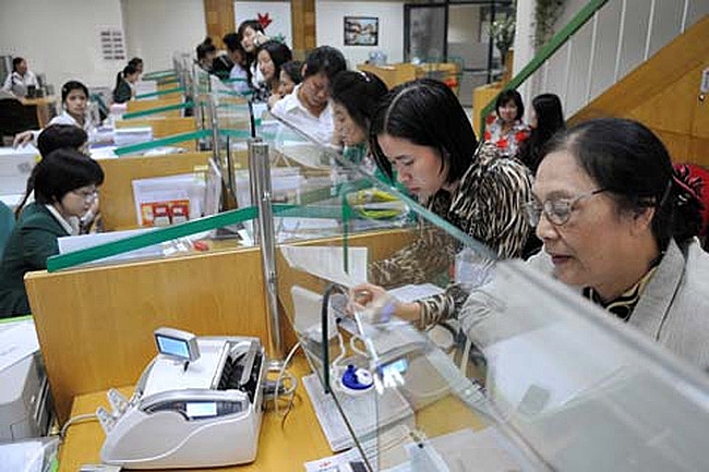 nguoi tieu dung viet nam dan dau ve xu huong tiet kiem