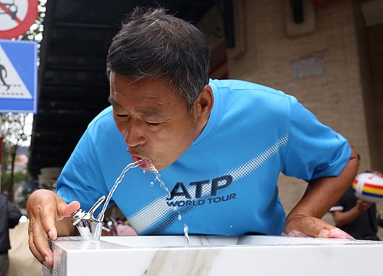 ha noi lap dat ba tru nuoc sach mien phi