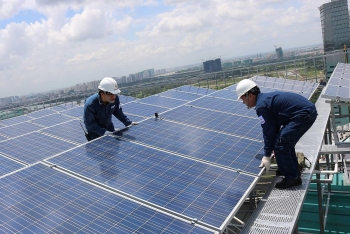 Nan giải tìm phương án xử lý "rác thải" pin mặt trời