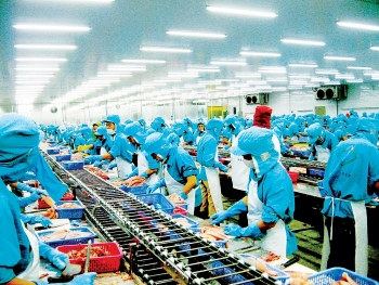 Tăng trưởng GDP ảm đạm nhưng vẫn có điểm sáng
