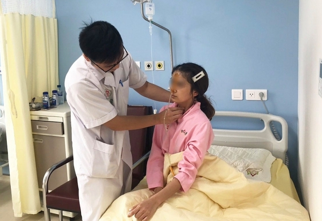 Nhiễm khuẩn toàn thân vì hóc… thịt bò