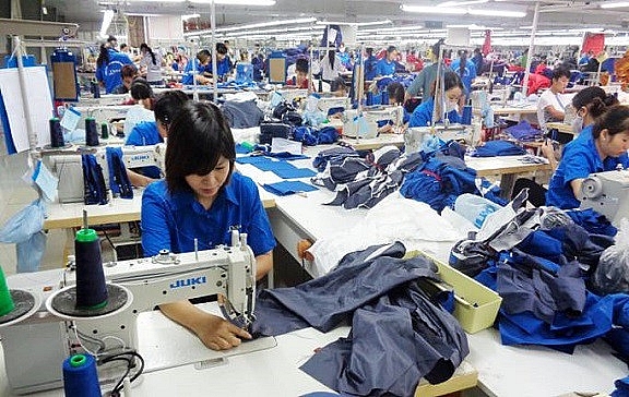 mot thang samsung viet nam se mat 2 trieu usd neu thuc hien theo du thao luat lao dong