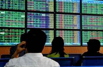 Thị trường chứng khoán vượt mục tiêu 70% GDP