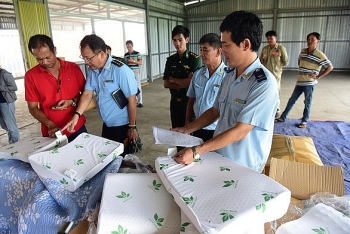 Tin tức kinh tế ngày 3/11: Thêm lô hàng nhập từ Trung Quốc ghi nhãn “Made in Vietnam”