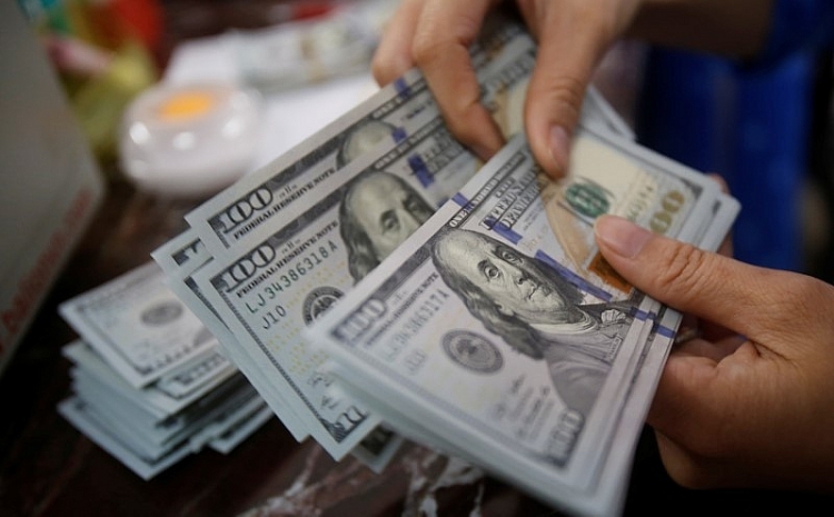 giao dich bang ngoai te duoi 1000 usd se bi phat canh cao