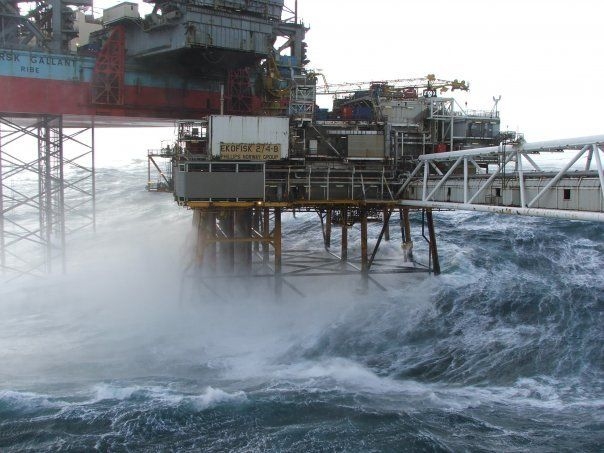 Công suất khai thác dầu thô dự phòng thế giới giảm nhanh, dầu Iran “lên ngôi”? Công suất khai thác dầu thô dự phòng thế giới giảm nhanh, dầu Iran “lên ngôi”?