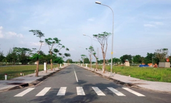 Có nên đặt cọc tiền tỷ mua đất nền?