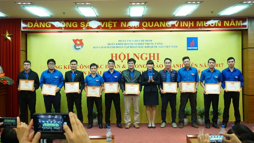 tuoi tre dau khi ban linh tien phong gop phan phat trien tap doan ben vung