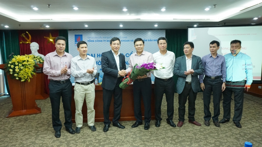 dmc to chuc dai hoi dong co dong nam 2018