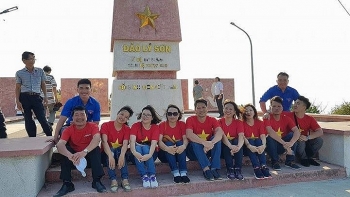 Tuổi trẻ DMC hướng về biển đảo quê hương