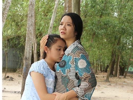 canh bao van nan au dam tren man anh lon