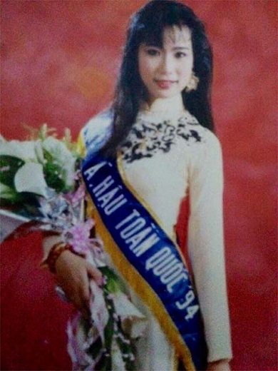 hoa hau lan san dien anh