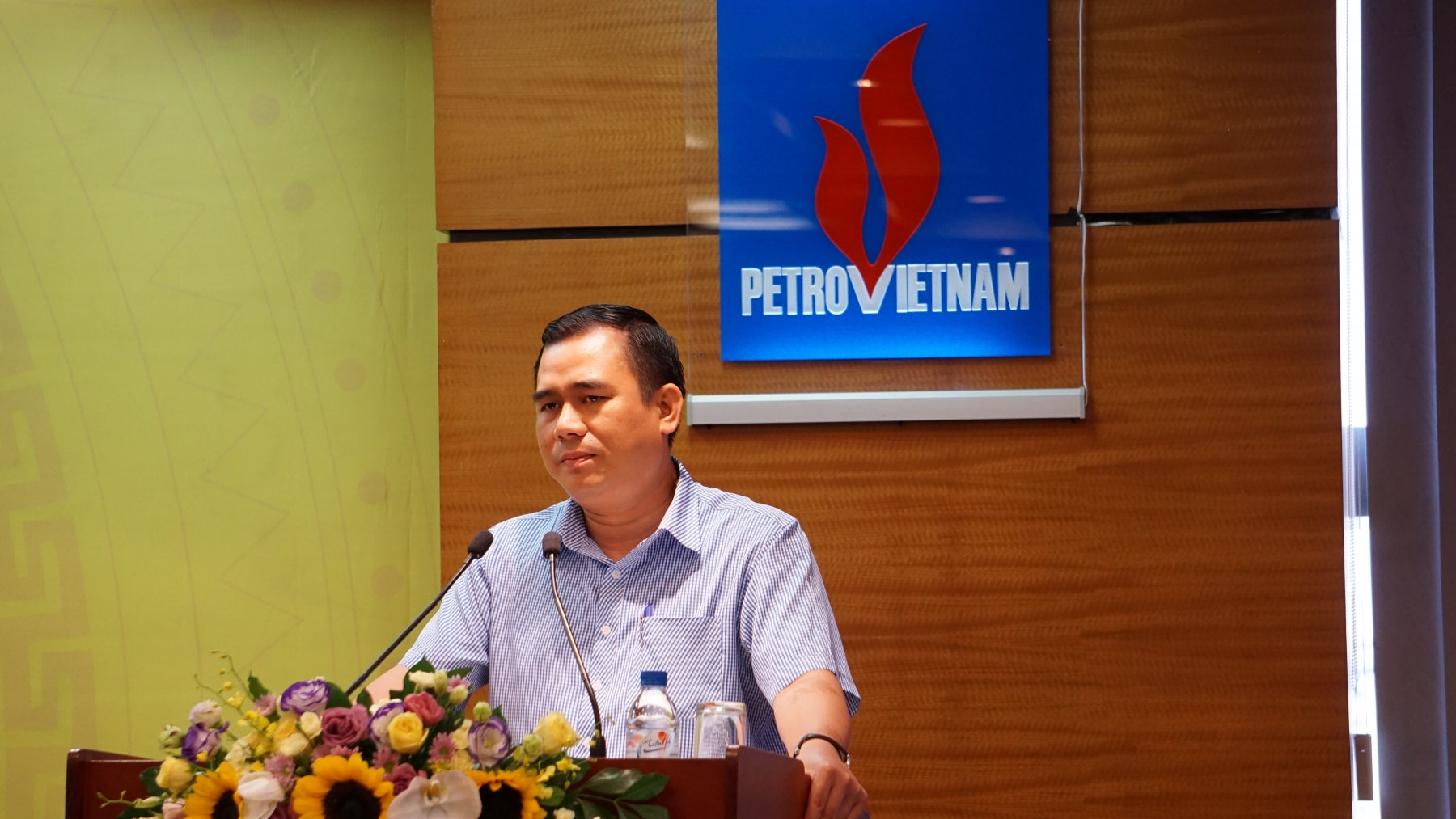 hoc tap quan triet nghi quyet dai hoi doan cac cap khu vuc phia bac