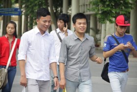Kết thúc thi đợt 1 với đề Hóa và Tiếng Anh nhẹ nhàng