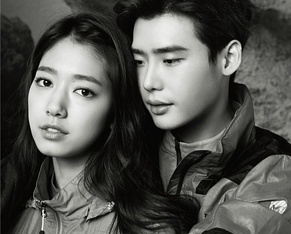 Mỹ nam Lee Jong Suk lộ ảnh hẹn hò lúc nửa đêm