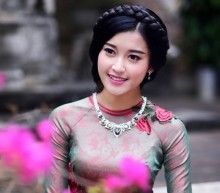 thuy van duoc chu y boi ve dep thanh lich va ca tinh