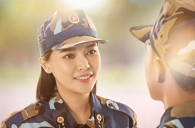 cong bo dan dien vien cua hau due mat troi phien ban viet