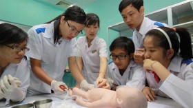 Tự chủ đi kèm tăng học phí?!