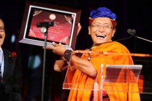 Thiên nhiên, con người - Một thế giới