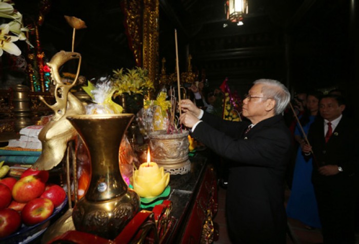 ky niem 250 nam ngay sinh dai thi hao nguyen du