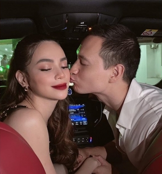 Sao Việt đón năm mới bên người thân