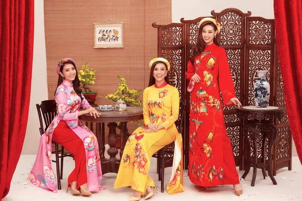 hoa hau khanh van cung hai a hau xung xinh vay ao don xuan
