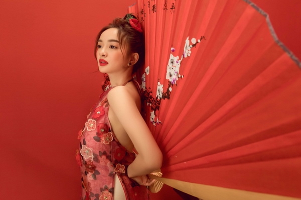 kaity nguyen hoa than thanh nang tho dat kinh ky