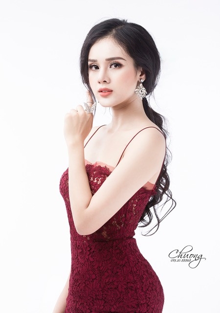 a hoang trang suc huyen trang bi tong tien 100 trieu lo so lo clip nong