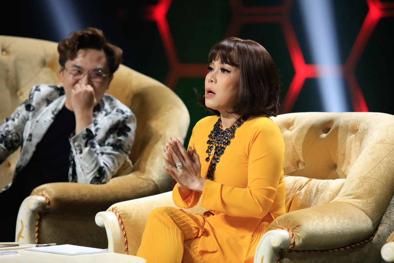 viet huong thay may man vi khong bi hoan show do dich covid 19
