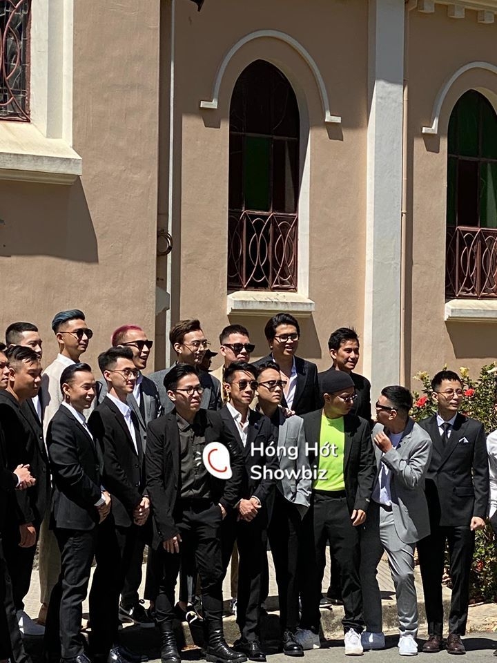 toc tien hanh phuc ben canh hoang touliver trong le cuoi o da lat