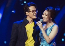 sao viet 313 my tam xach vay day ha anh tuan nhay tren san khau