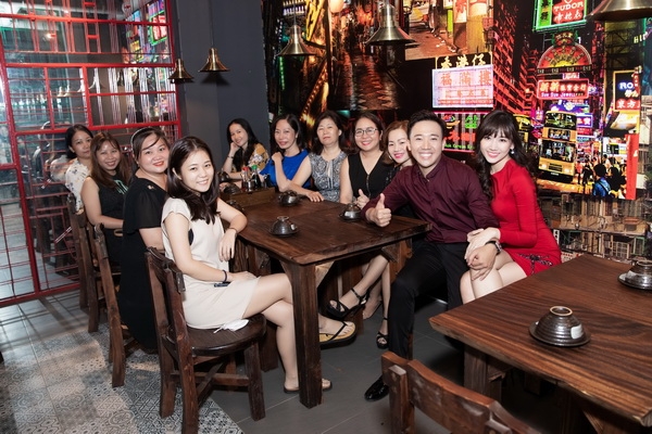 Mai Phương cùng bạn thân Ốc Thanh Vân rạng rỡ đi sự kiện mai phuong cung ban than oc thanh van rang ro di su kien
