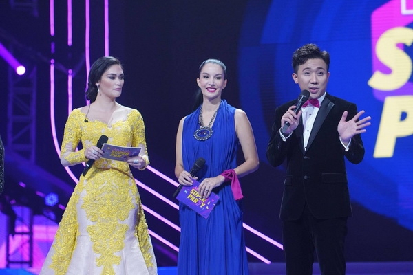 Trấn Thành tự tin làm MC song ngữ bên cạnh Hoa hậu Hoàn vũ 2015