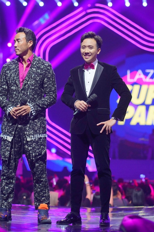 tran thanh tu tin lam mc song ngu ben canh hoa hau hoan vu 2015