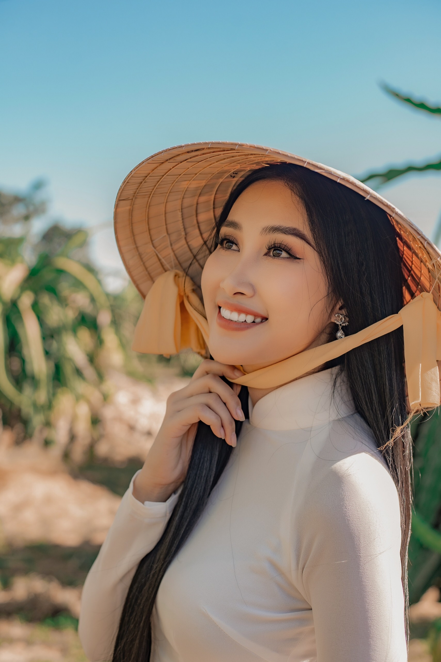 doan hong trang chinh thuc duoc cap phep thi miss eco international 2020