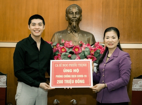 Sao Việt chung tay quyên góp tiền phòng chống dịch Covid-19