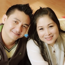 nghe si hong van va minh nhi trao gan 700 trieu cho gia dinh anh vu