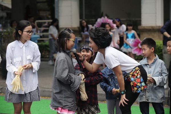 mc phan anh dong hanh cung thai thuy linh nang cao nhan thuc tre tu ky