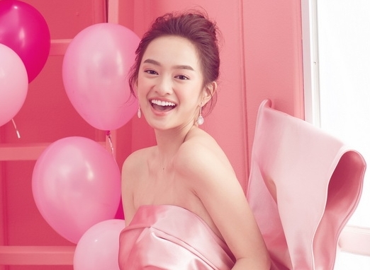 Diễn viên Kaity Nguyễn trưởng thành và quyến rũ ở tuổi 20
