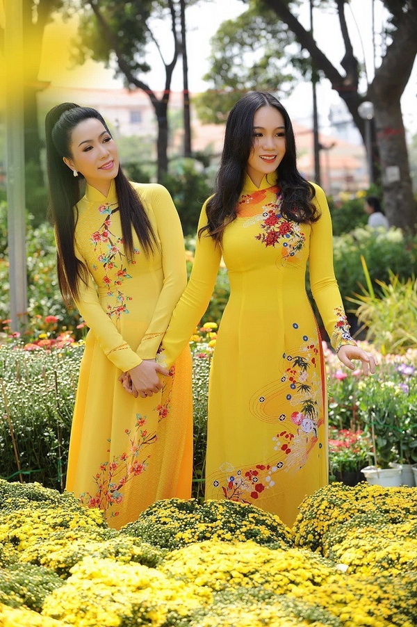 trinh kim chi bi nhieu nguoi chui khung khi mo san khau kich
