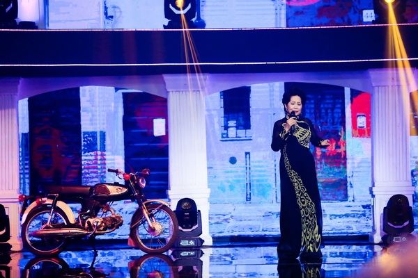danh ca phuong dung khong ngai va cham khi lam giam khao
