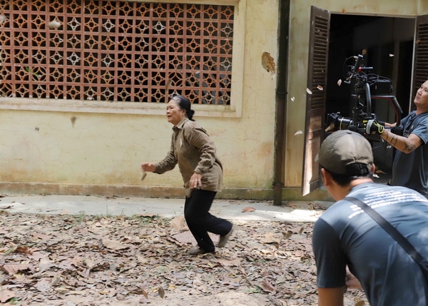 nghe si tu trinh dien vien tre gio khong nhu xua it kinh trong nguoi lon