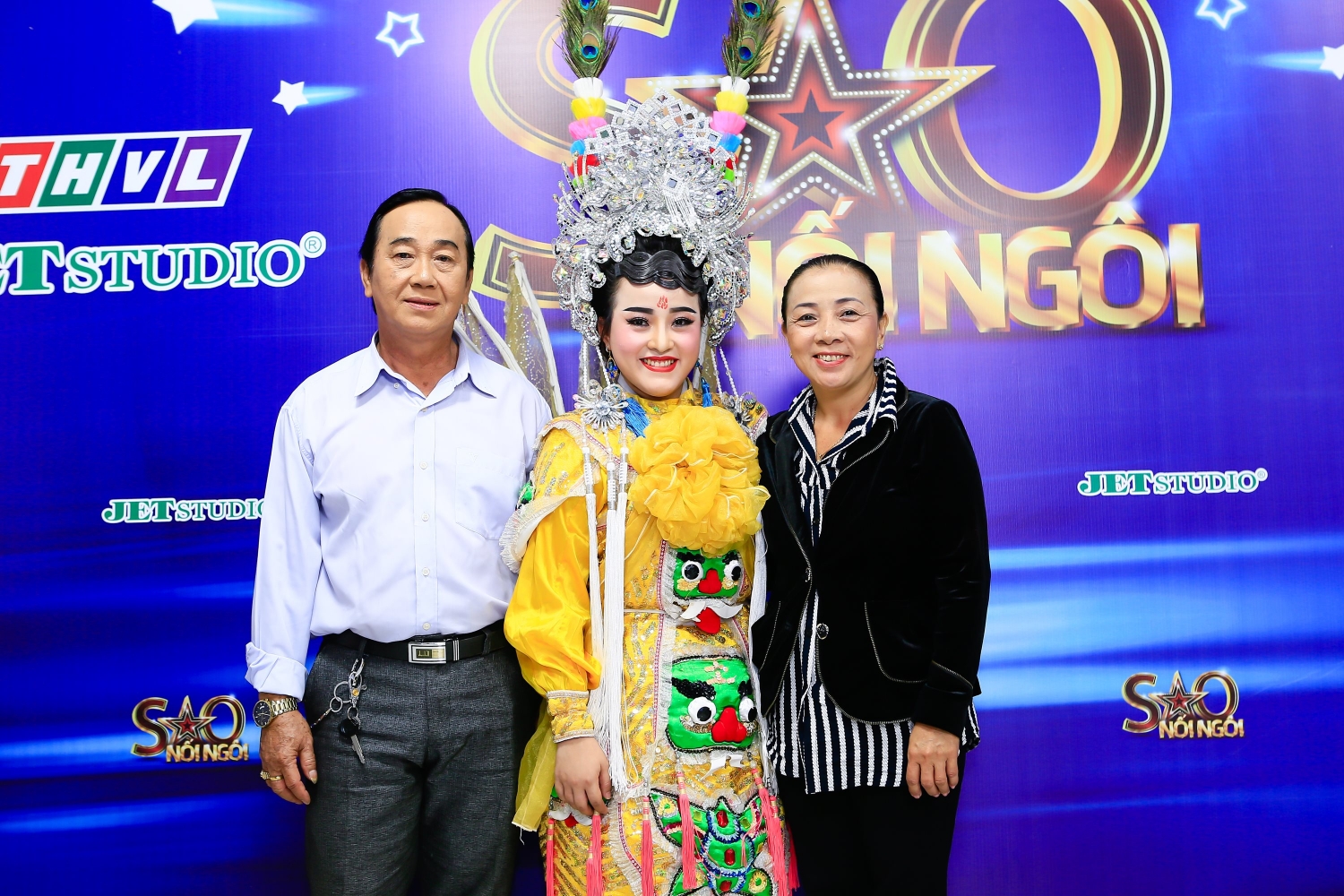 truyen nhan 4 doi hat boi nghen ngao ke chuyen lam me don than