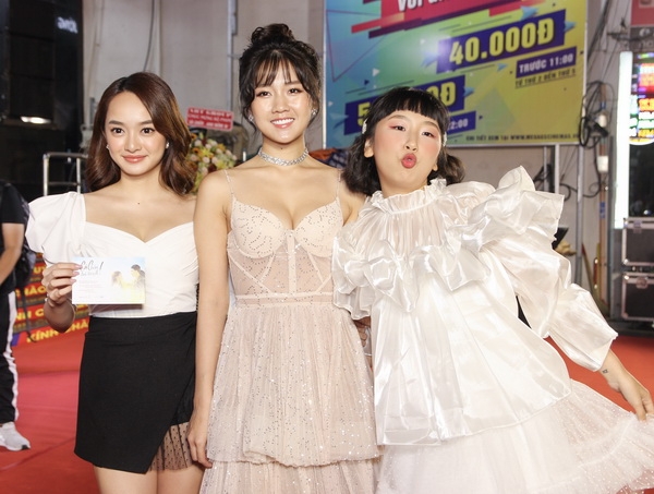kaity nguyen rang ro mung ban than kieu trinh trang hi ra mat phim moi